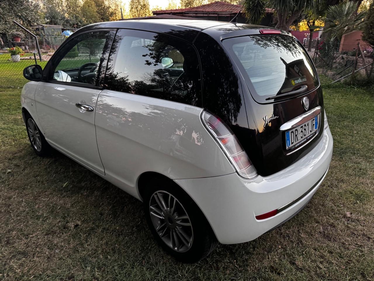 Lancia Ypsilon 1.4 Modamilano GPL