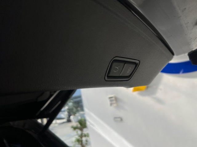 MASERATI Grecale MHEV 330 CV AWD Modena tetto da?529,00 mensili
