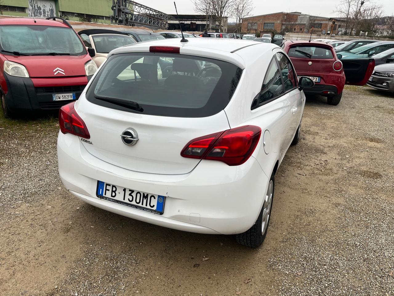 Opel Corsa 1.4 90CV GPL Tech Coupé b-Color 2015