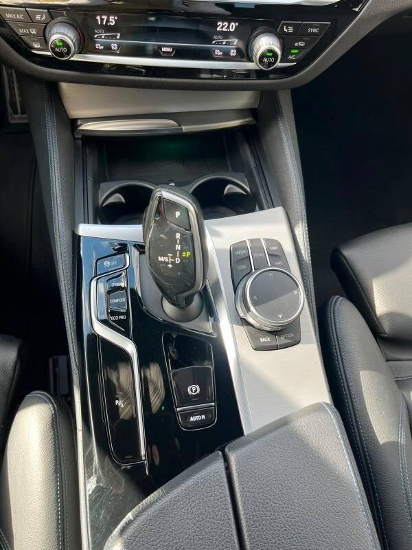 BMW Serie 5 Berlina 520d mhev 48V xdrive Msport auto