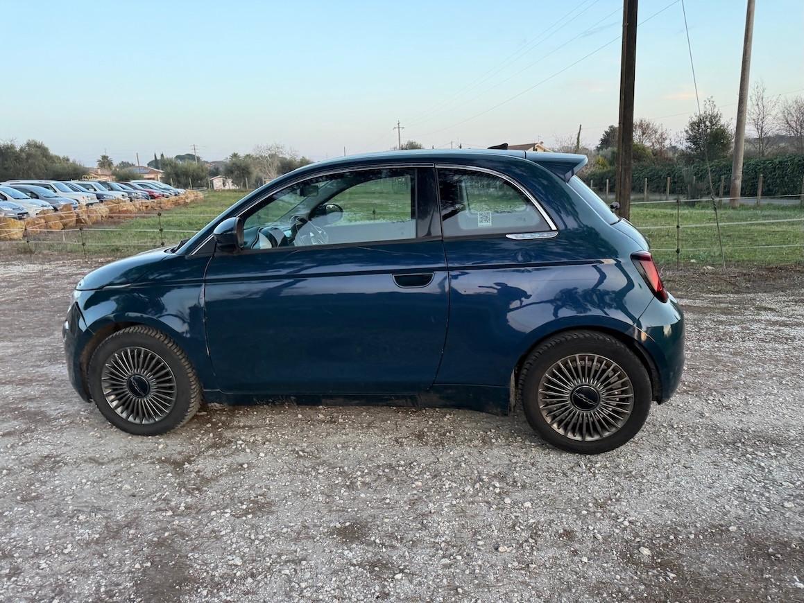 Fiat 500e Berlina 42 kWh APPLE CAR PLAY