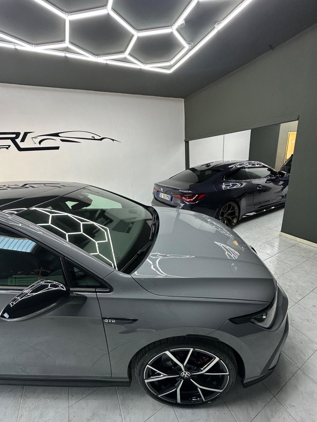 Volkswagen Golf 2.0 TDI DSG GTD