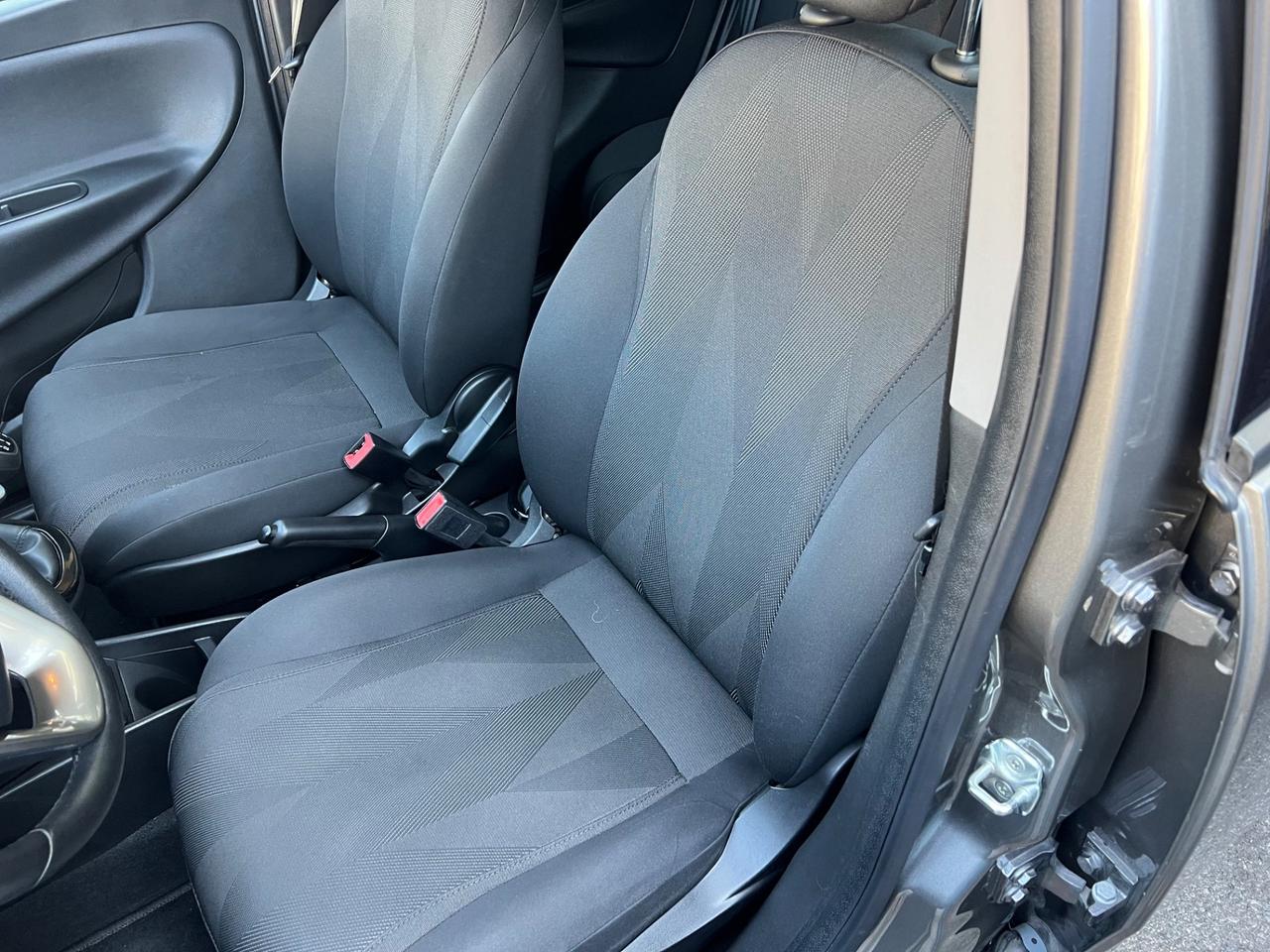 Lancia Ypsilon 1.2 69 CV 5 porte Platinum tetto apribile, navigatore