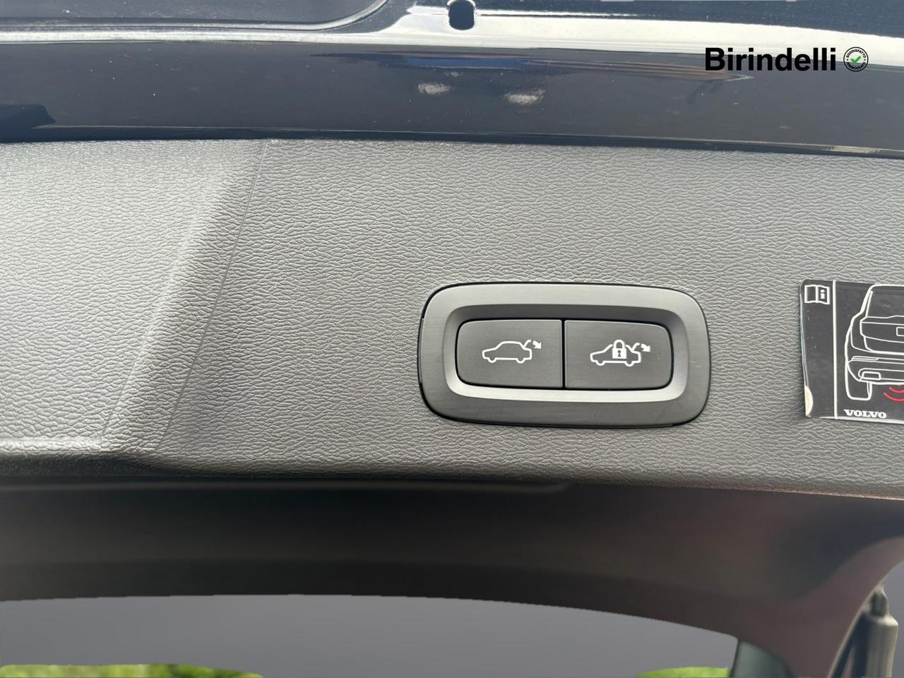 VOLVO XC40 (2017-->) - XC40 T3 Geartronic Inscription