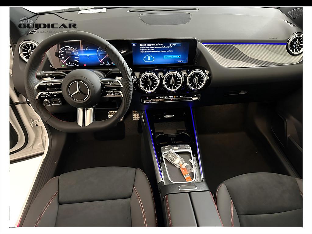 Mercedes-Benz GLA 180 d Automatic