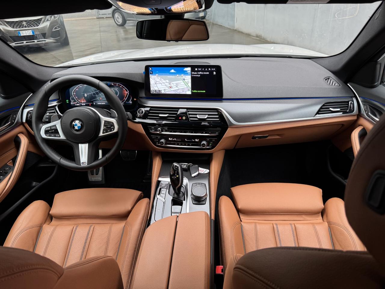 BMW 520 G31d Touring LCI mhev 48V xdrive Msport auto