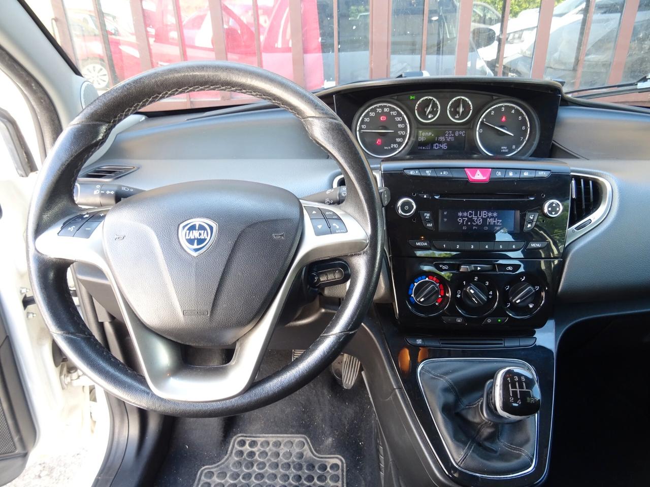 Lancia Ypsilon 0.9 TwinAir 85 Metano Ecochic Elle