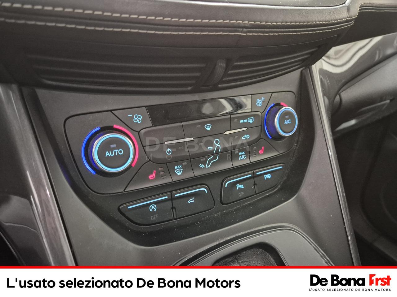 Ford Kuga 2.0 tdci vignale s&s awd 180cv powershift my18