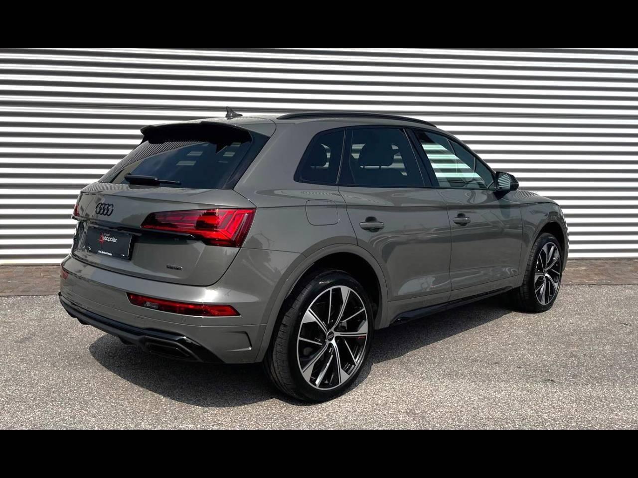 AUDI Q5 40 TDI MHEV QUATTRO S-TRONIC IDENTITY BLACK