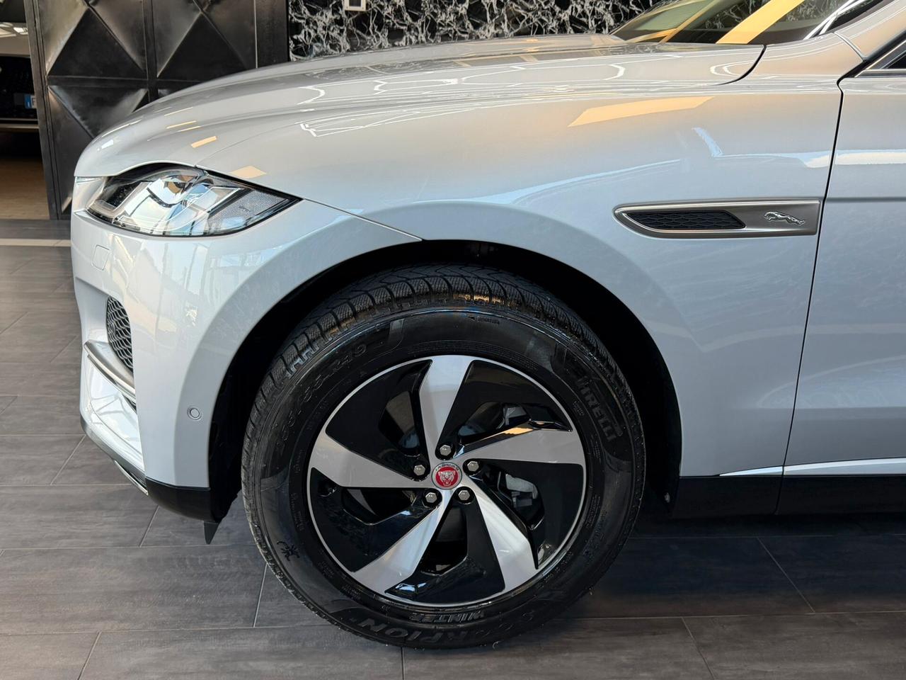 Jaguar F-Pace 2.0 D 204 CV AWD aut. R-Dynamic HSE