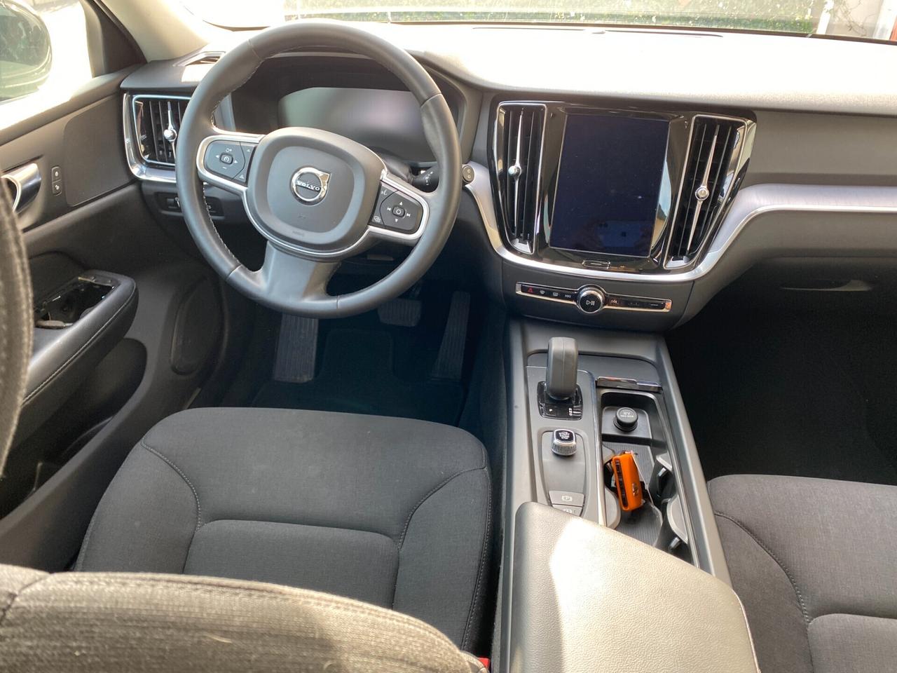 Volvo V60 B3 Geartronic Momentum Business - ibrida
