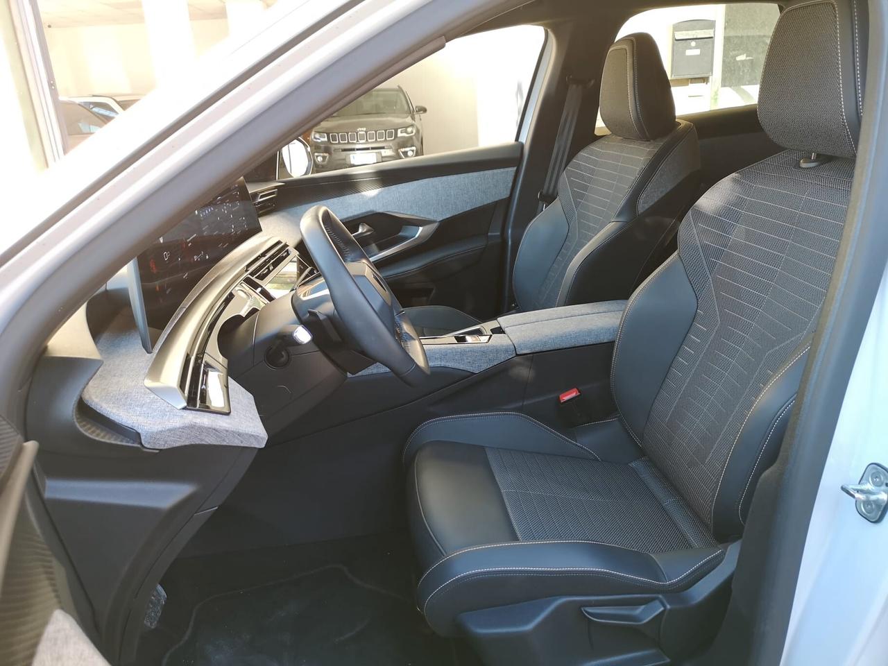 PEUGEOT 3008 Hybrid 136CV e-DCS 6 Allure Pack 2024