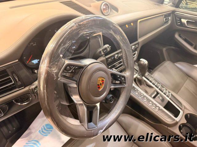 PORSCHE Macan 2.0