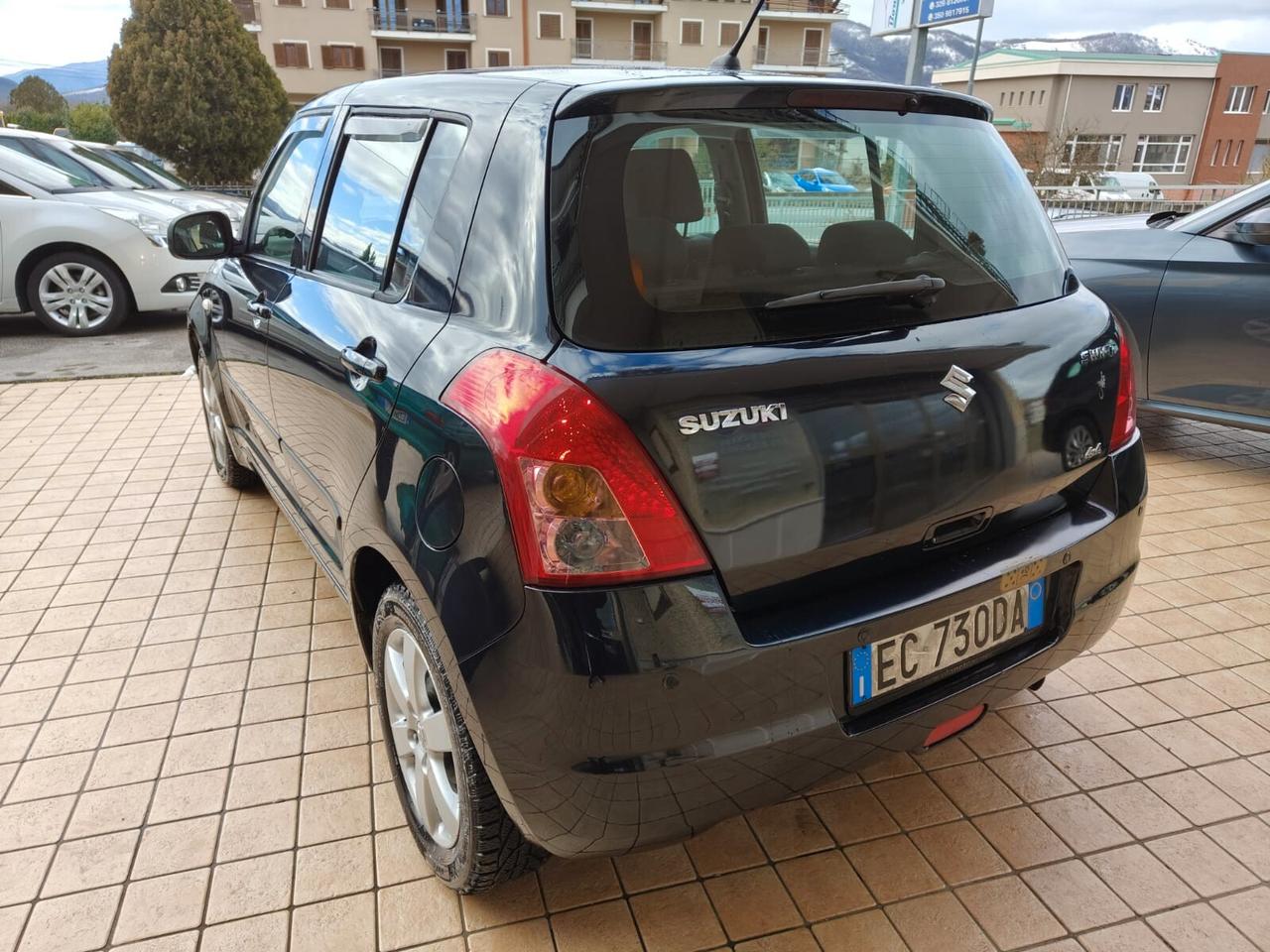 Suzuki Swift 1.3 4x4 5p. Outdoor Line GL