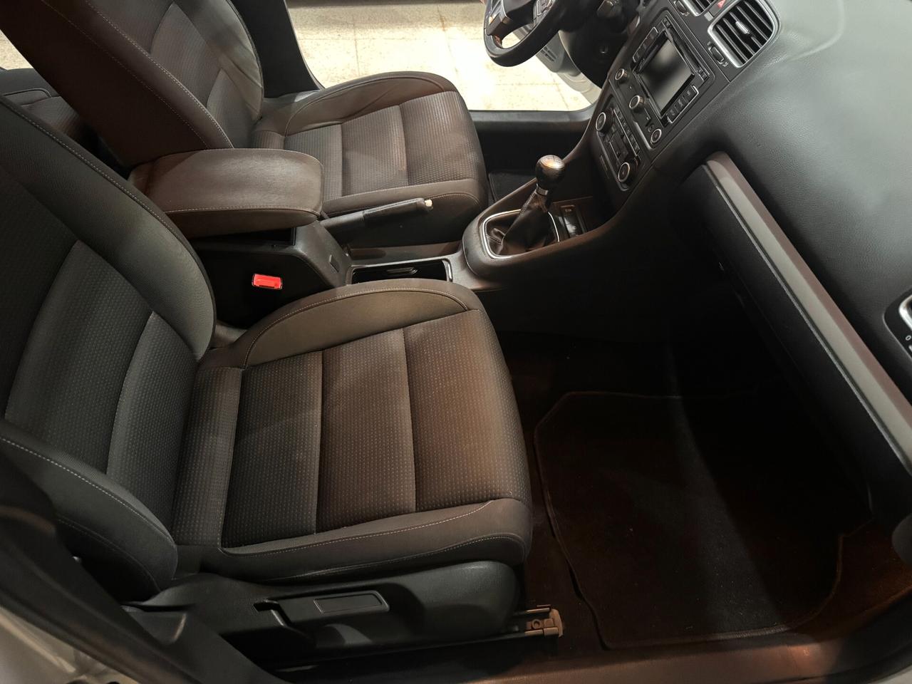 Volkswagen Golf Business 1.6 TDI 105 cv. Highline OK NEOPATENTATI