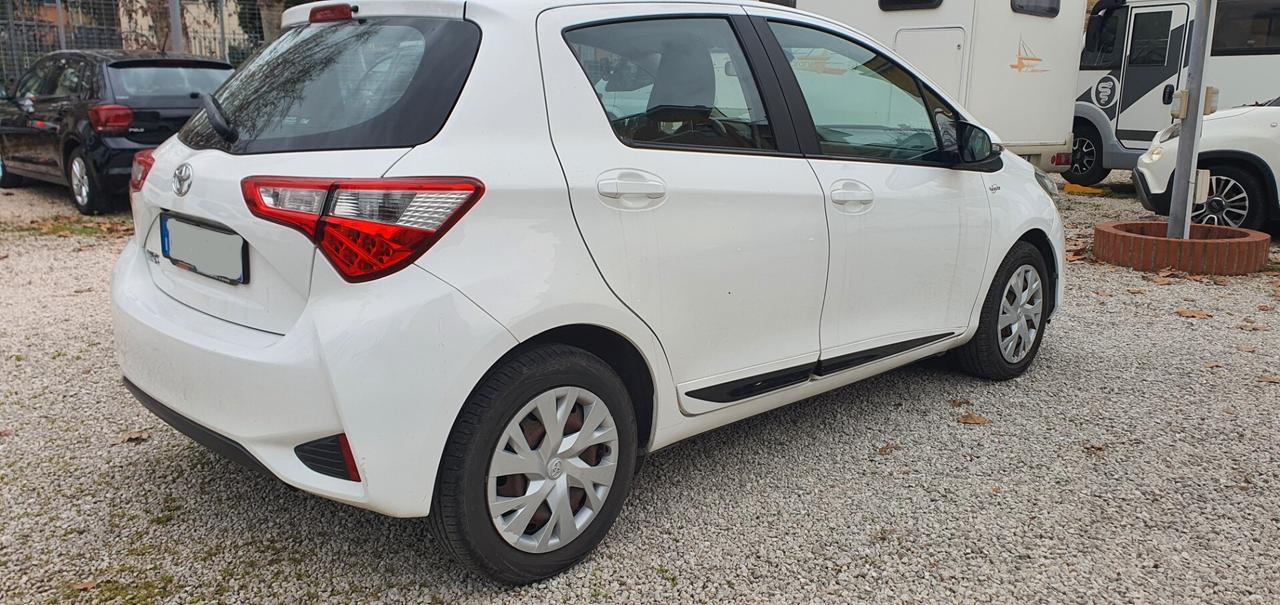 Toyota Yaris 1.0 5 porte Business