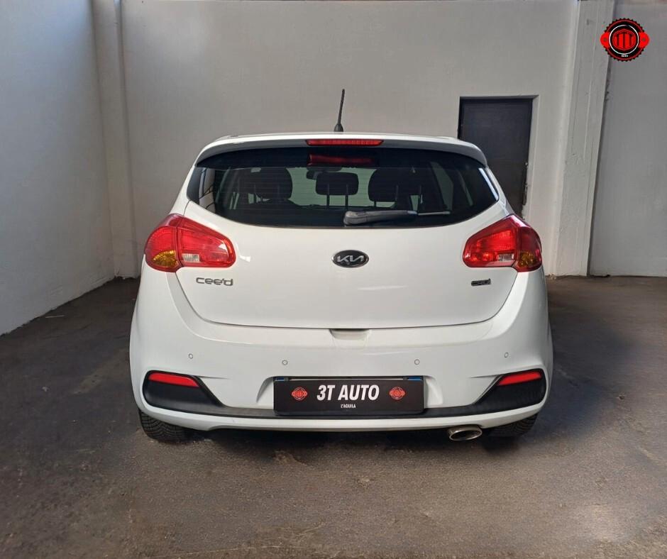 Kia Ceed cee'd 1.6 CRDi 110 CV 5 porte Cool