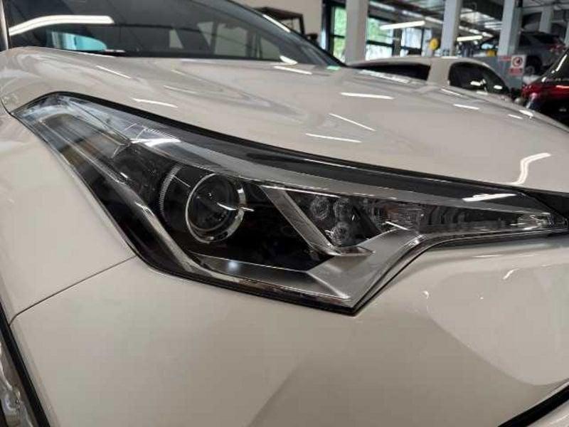 Toyota C-HR I 1.8h Business 2wd e-cvt