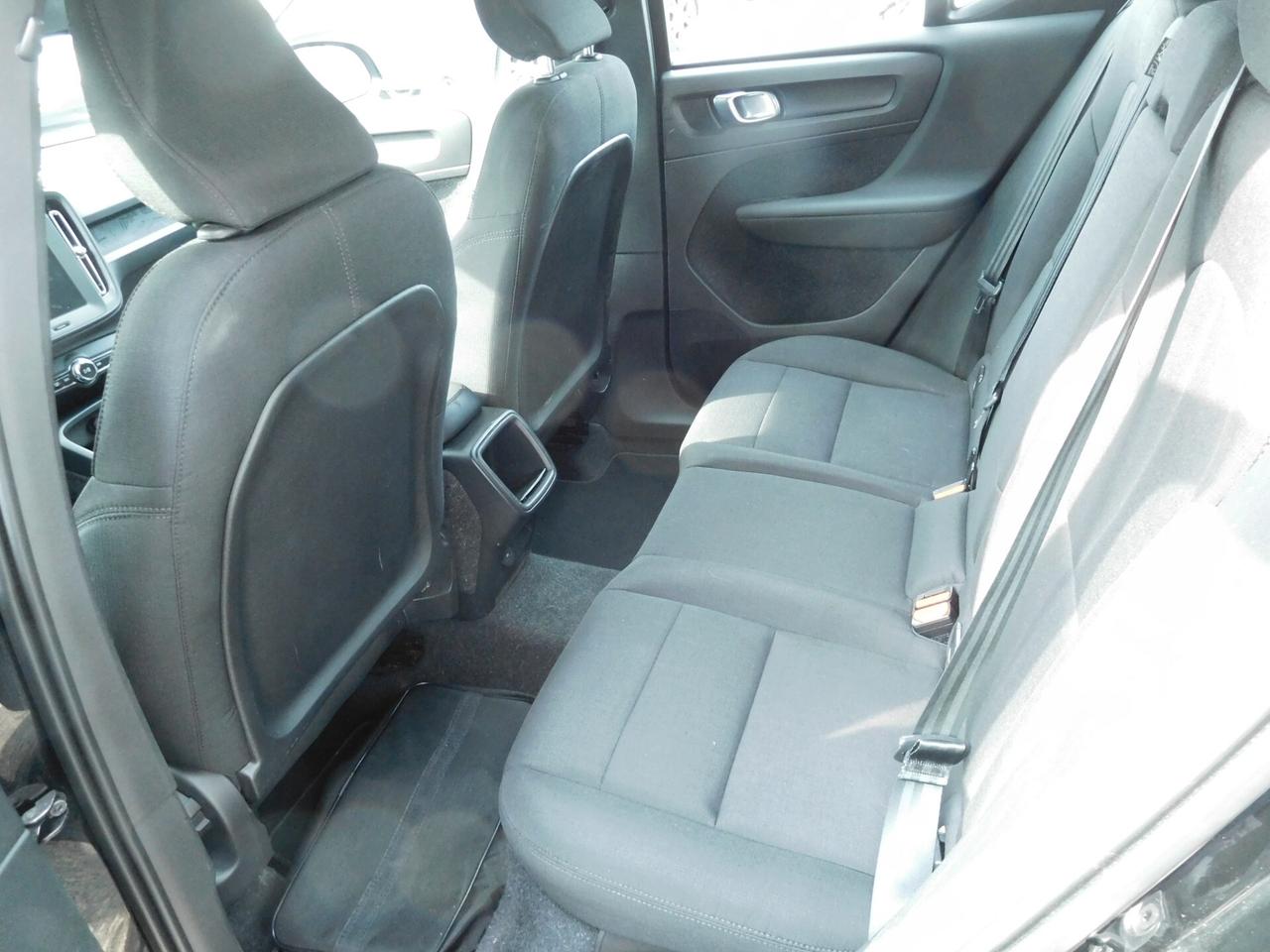 Volvo XC40 D3 AWD Momentum Core 150cv