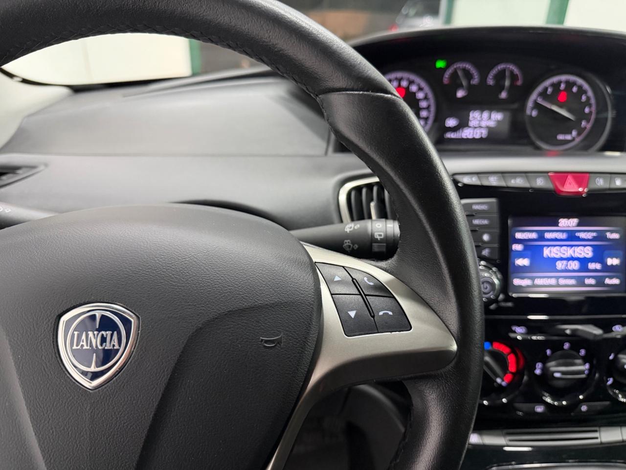 Lancia Ypsilon 1.2 69 CV 5 porte GPL Ecochic Gold