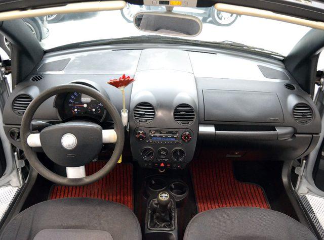 VOLKSWAGEN New Beetle 1.4 16V Cabrio