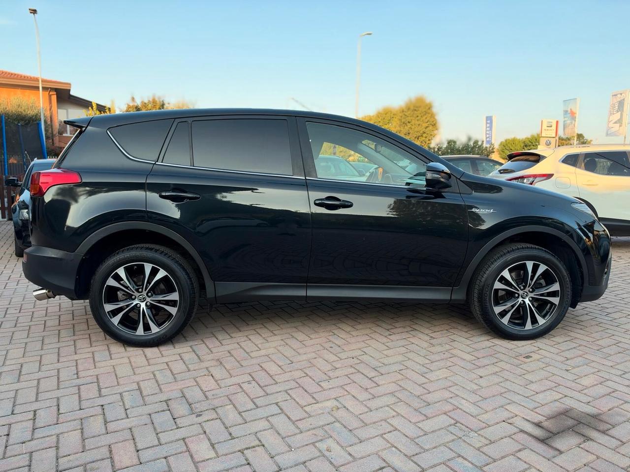 Toyota RAV 4 RAV4 2.0 D-4D 2WD Style
