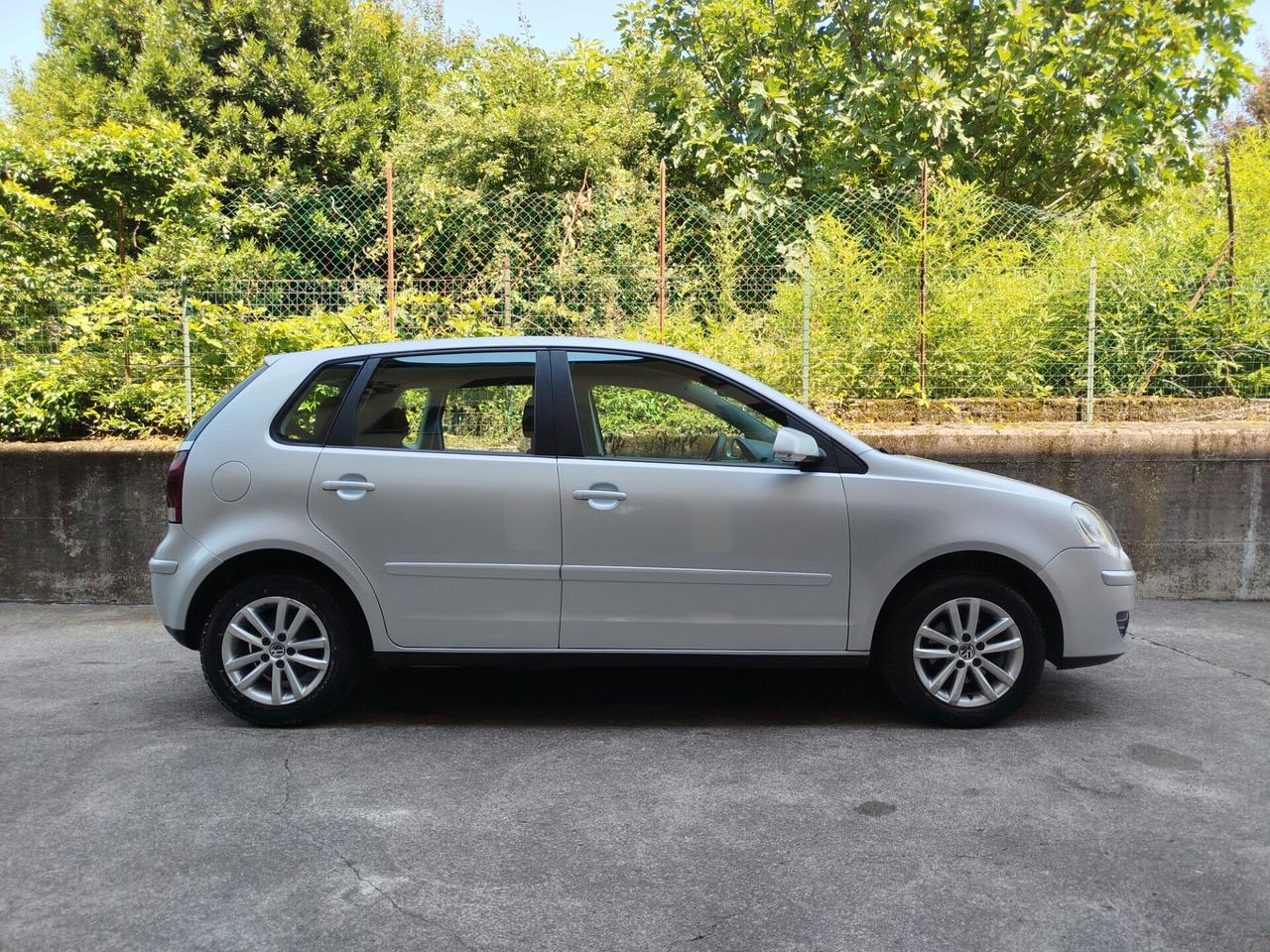 Volkswagen Polo 1.2 BENZINA 70cv / 61.000km / TAGLIANDI