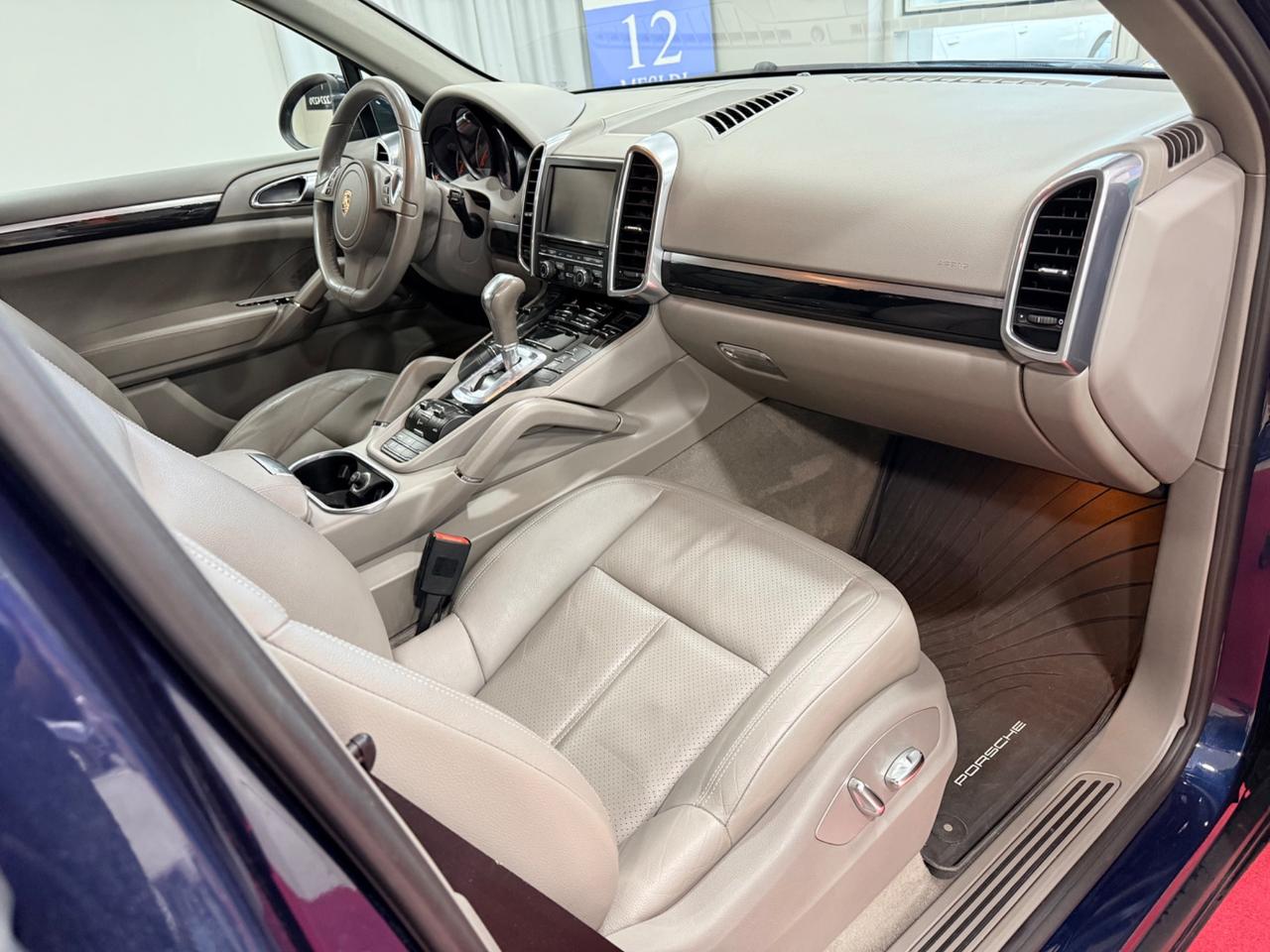 Porsche Cayenne 3.0 V6 245CV TUTTI I TAGLIANDI