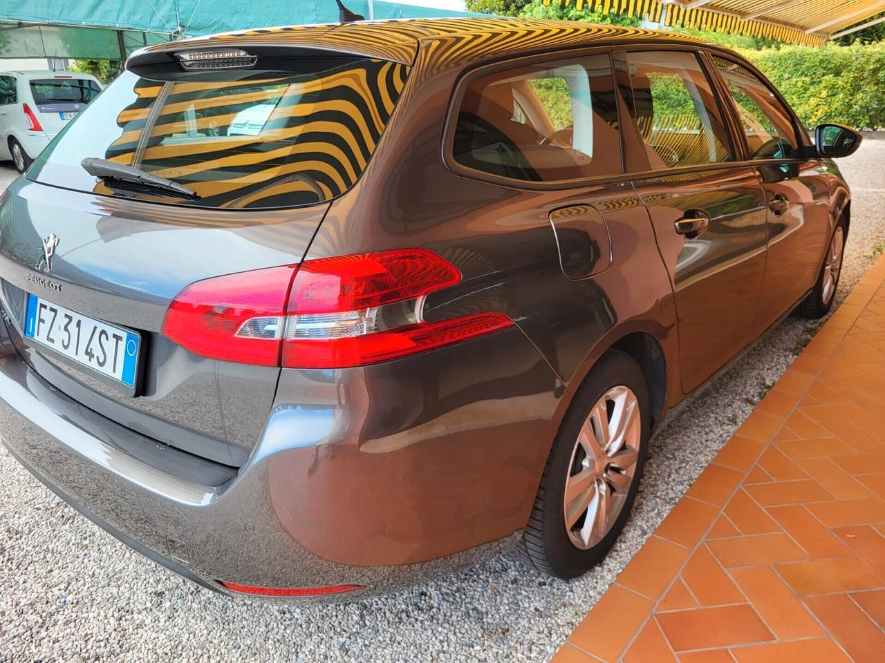 Peugeot 308 BlueHDi 130 S&S EAT8 SW Business