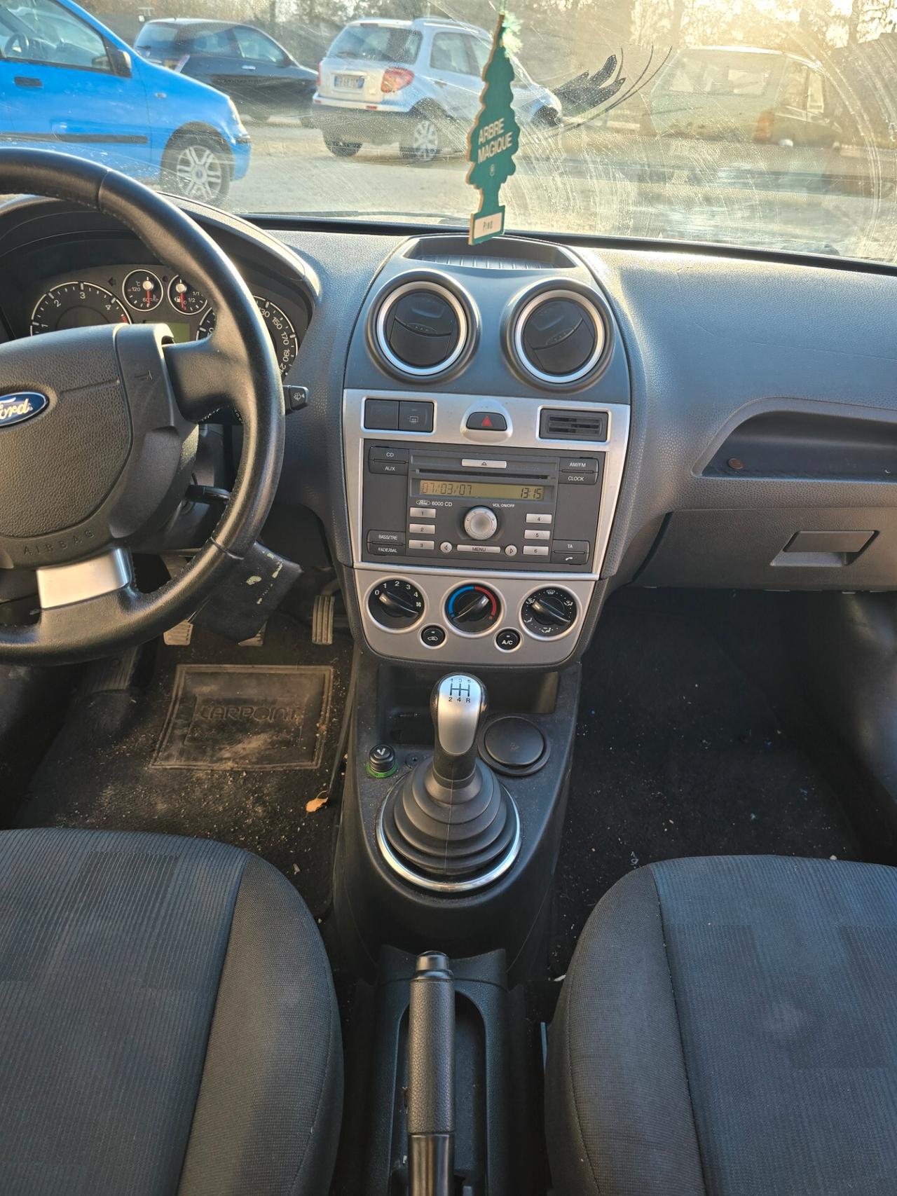 Ford Fiesta 1.4 TDCi 5p. Ghia 50kw