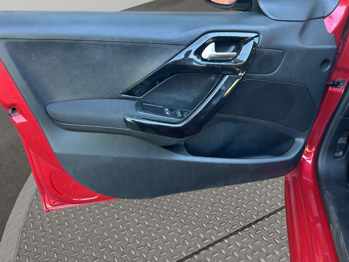 PEUGEOT - 208 - 1.2 VTi 82 CV 5p. Allure