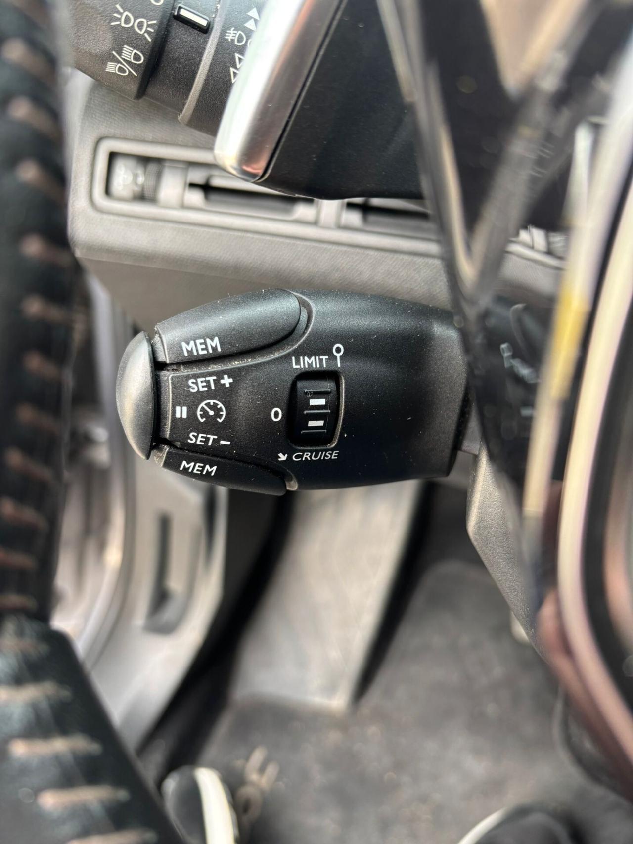 Peugeot 3008 BlueHDi 130 S&S EAT8 Allure