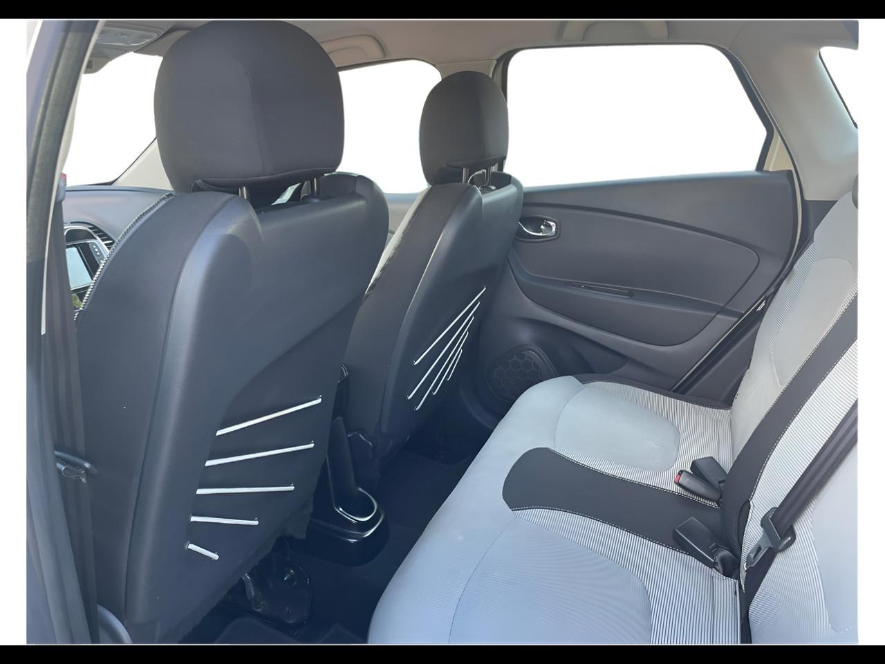 RENAULT Captur 1.5 dci Intens (energy r-link) 90cv E6