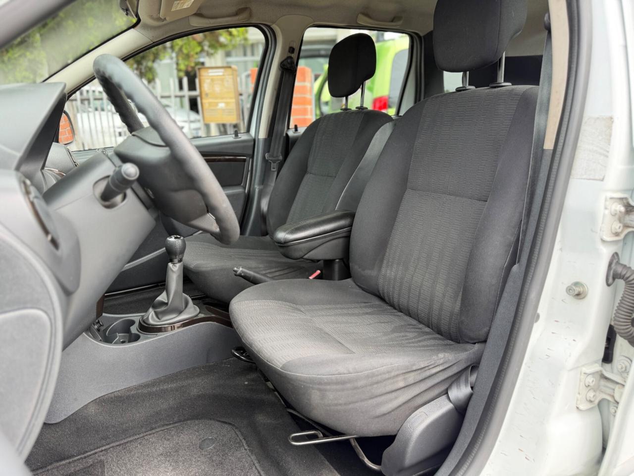 Dacia Duster 1.6 110CV 4x2 Lauréate NEOPATENTATI