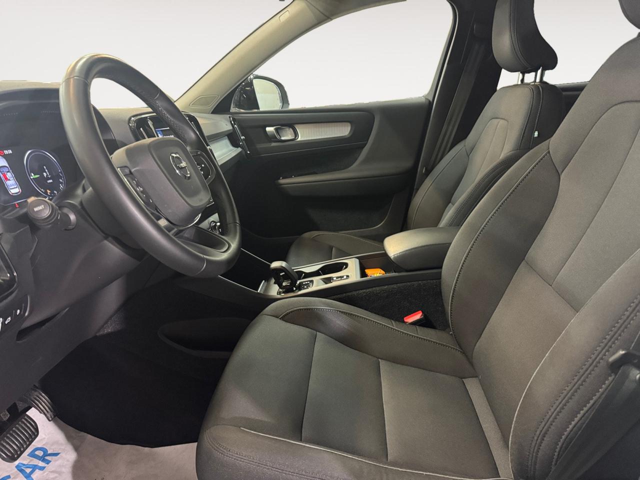 VOLVO XC40 N1 1.5 T4 plug-in hybrid Inscription Expression AUTOCARRO