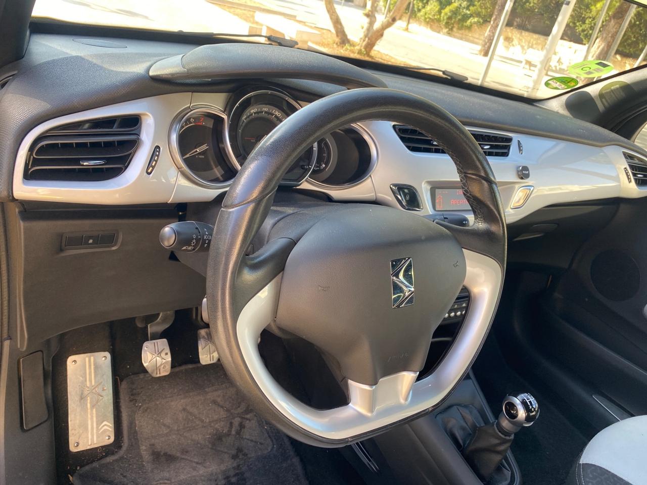 Ds DS3 3 PureTech 82 So Chic Cabrio