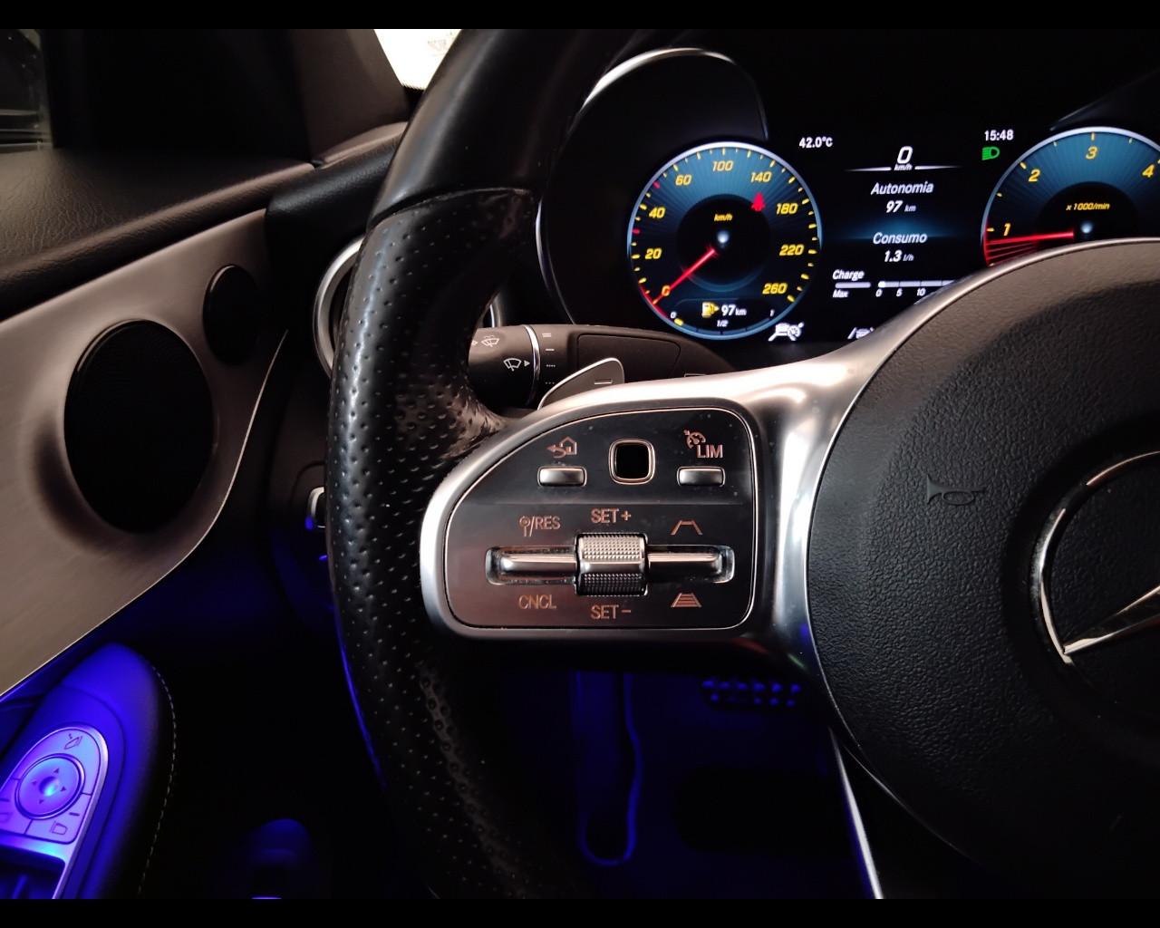 Mercedes-Benz Classe C-C205 2018 Coupe - C Coupe 220 d Premium auto