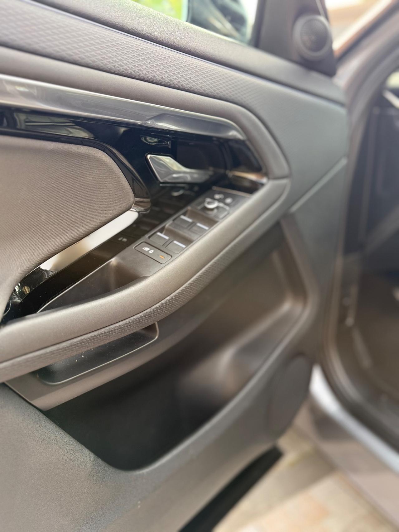 Land Rover Range Evoque 2.0D I4-L.Flw 150 CV R-Dynamic