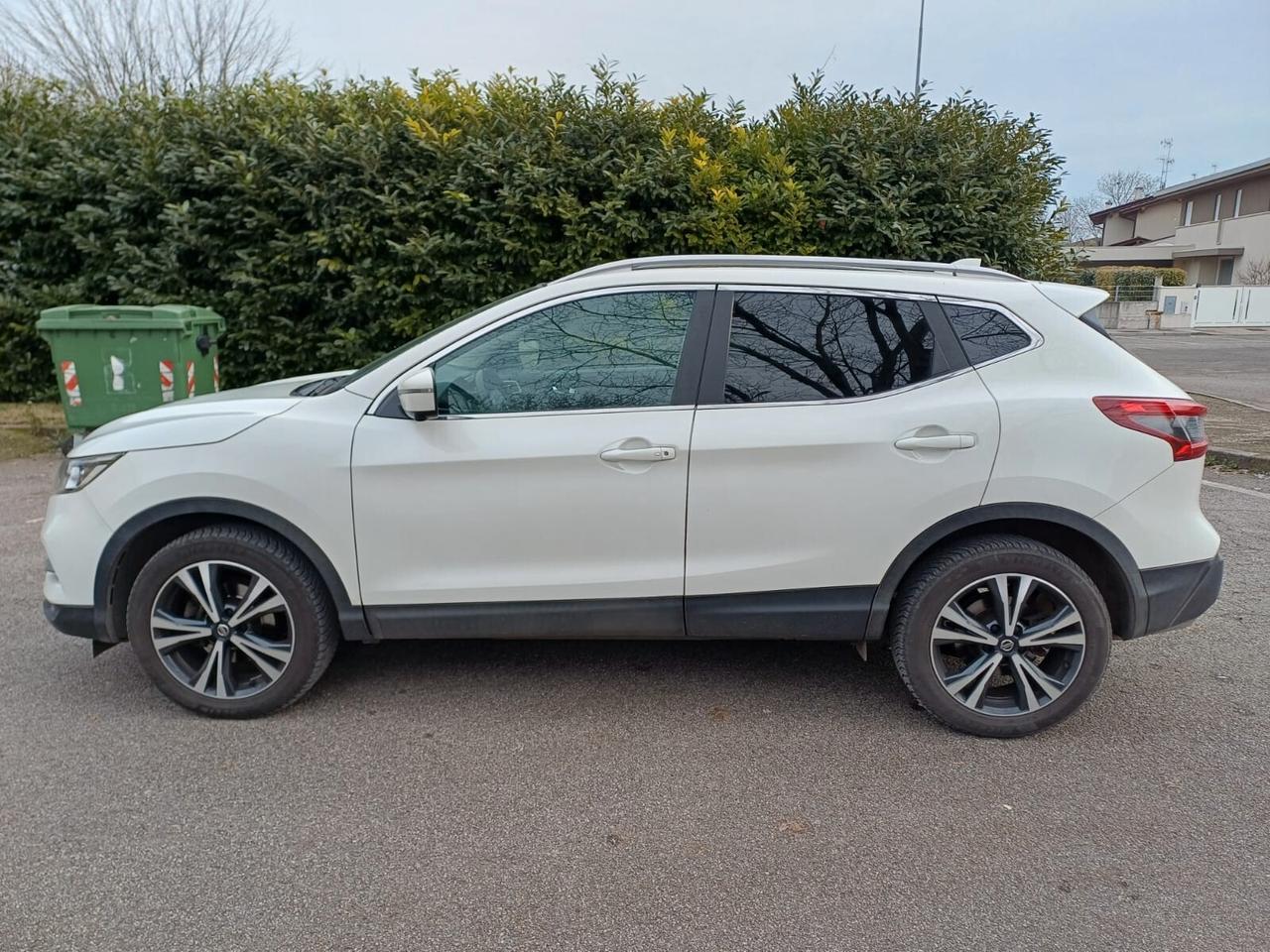 Nissan Qashqai 1.3 DIG-T 140 CV N-Connecta