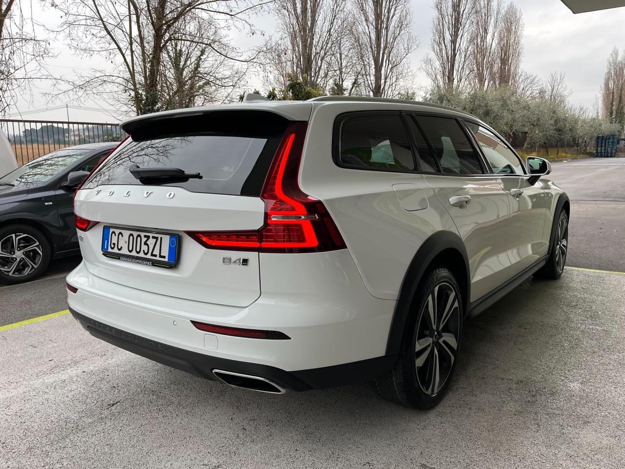 Volvo V60 CrossCountry 2.0 b4 AWD GARANZIA 24 MESI