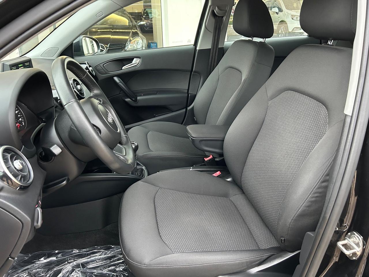 Audi A1 1.2 TFSI S line edition