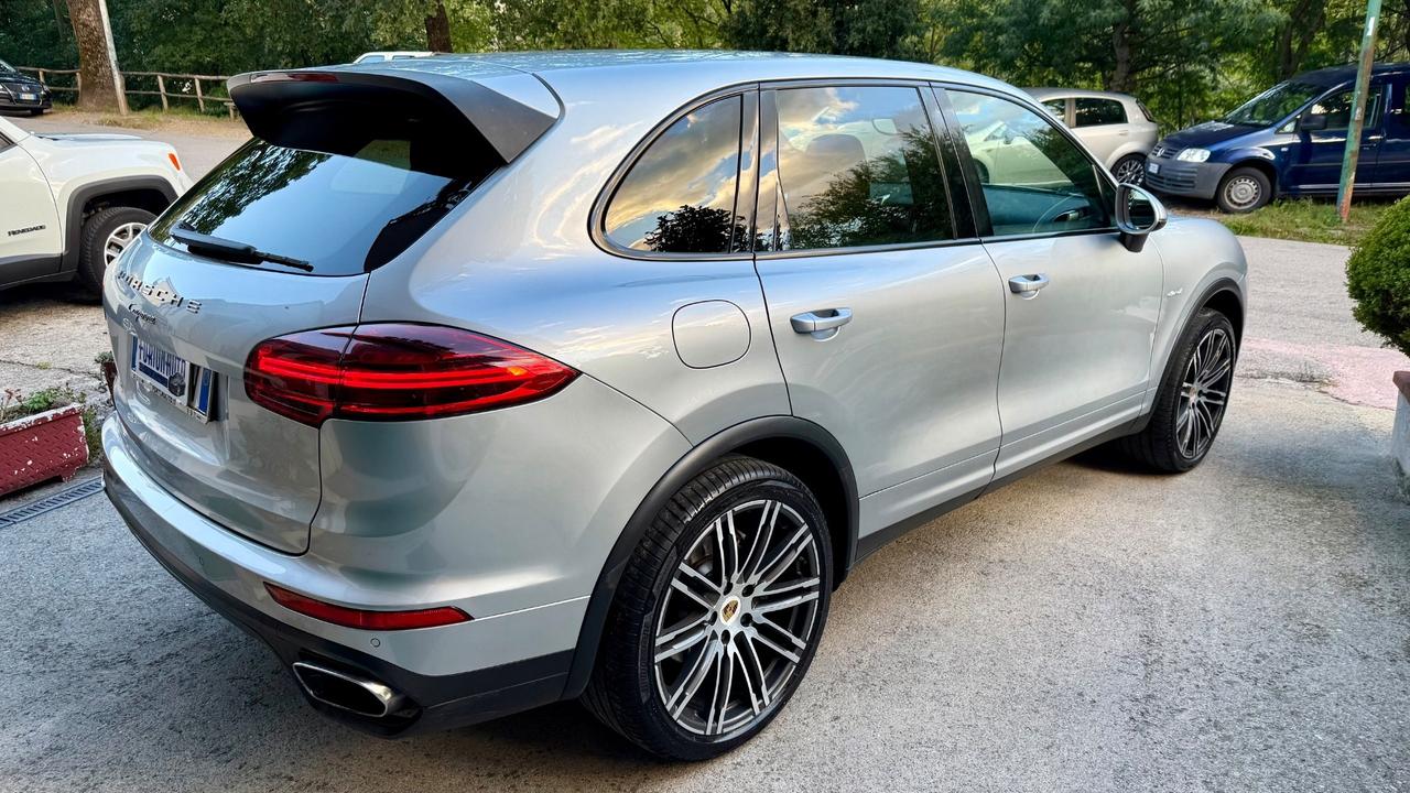 Porsche Cayenne 3.0 Diesel Platinum Edition