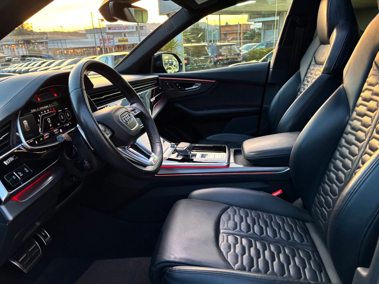 Audi Q8 RS TFSI V8 quattro tiptronic