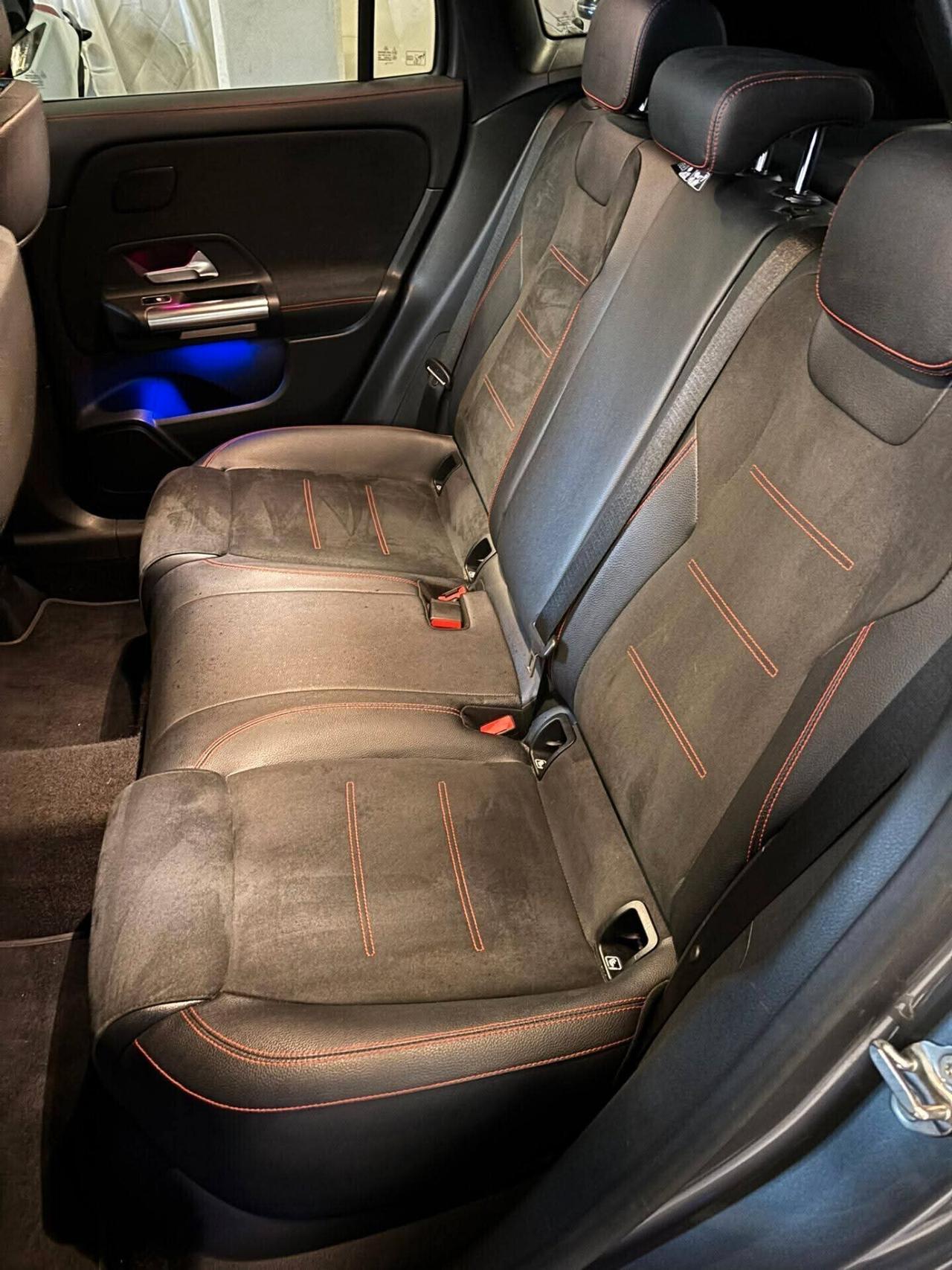 Mercedes-benz GLA 220 d Automatic Premium/--/