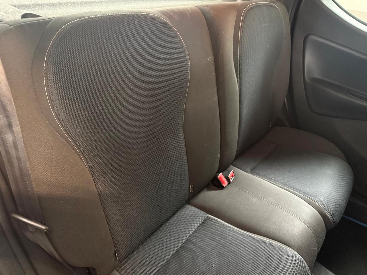 Lancia Ypsilon 1.2 69 CV 5 porte S Momodesign