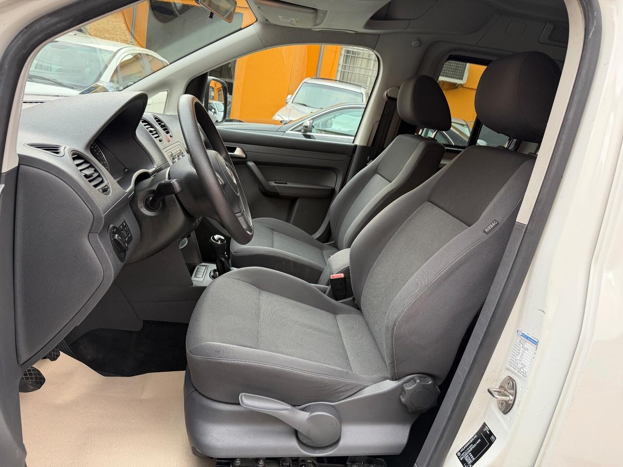 Volkswagen Caddy 1.6 TDI 102 CV 5p. Trendline 7 Posti