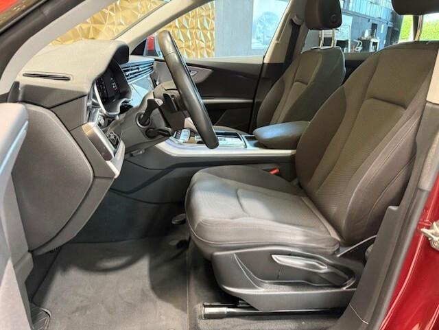 Audi Q8 55 TFSI e quattro tiptronic Sport