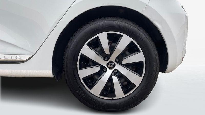 Renault Clio 1.6 E-Tech hybrid Zen 140cv auto
