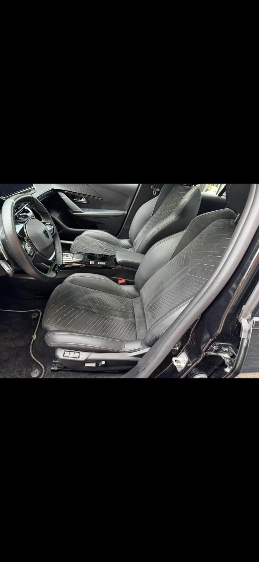 Peugeot 208 Hybrid 136 e-DCS6 GT