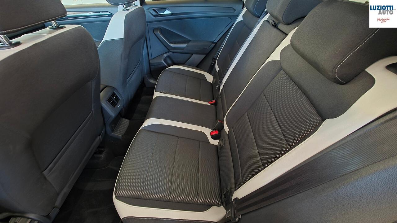 Volkswagen T-Roc 2.0 TDI DSG 4MOTION 150CV - UNIO PROPRIETARIO